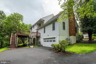 9708 Locust Hill Dr, Great Falls, VA 22066 - Photo 49