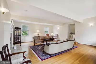 9708 Locust Hill Drive, Great Falls, VA 22066 - Photo 11