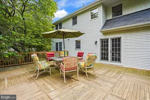 9708 Locust Hill Dr, Great Falls, VA 22066 - Photo 5