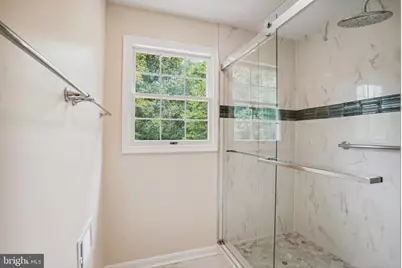 9708 Locust Hill Drive, Great Falls, VA 22066 - Photo 29