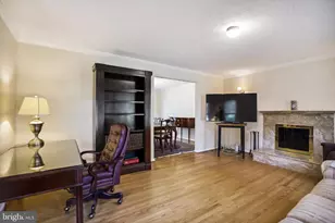 9708 Locust Hill Dr, Great Falls, VA 22066 - Photo 13