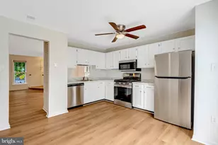 8051 Felecity Ct, Springfield, VA 22153 - Photo 31