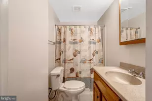 8051 Felecity Ct, Springfield, VA 22153 - Photo 47