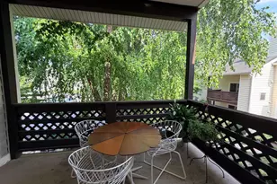 10131 Oakton Terrace Rd, Oakton, VA 22124 - Photo 3