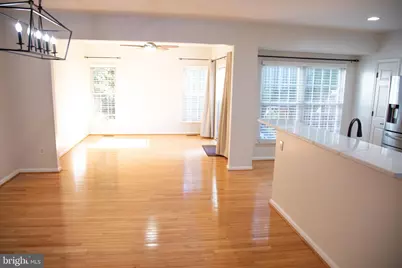 3347 Wilton Crest Ct, Alexandria, VA 22310 - Photo 7
