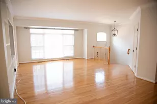 3347 Wilton Crest Ct, Alexandria, VA 22310 - Photo 5