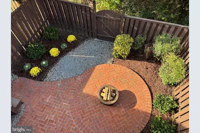 6014 Lands End Lane, Alexandria, VA 22315 - Photo 11