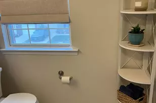 6014 Lands End Ln, Alexandria, VA 22315 - Photo 17