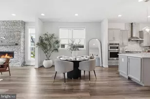 12266 Sweet Willow Ln, Fairfax, VA 22030 - Photo 11