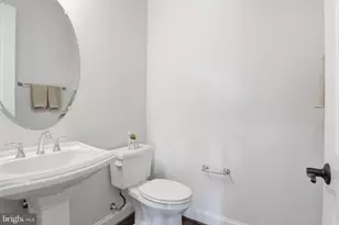 12266 Sweet Willow Ln, Fairfax, VA 22030 - Photo 13