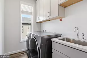 12266 Sweet Willow Ln, Fairfax, VA 22030 - Photo 27
