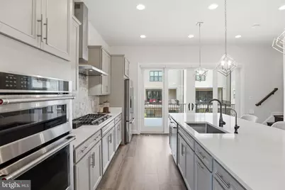12266 Sweet Willow Lane, Fairfax, VA 22030 - Photo 7