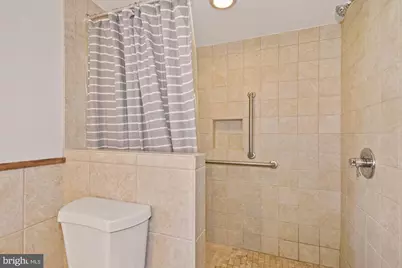 326 Walker Road, Great Falls, VA 22066 - Photo 19