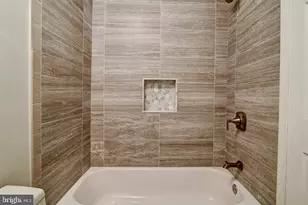 11100 Beaver Trail Ct, Reston, VA 20191 - Photo 5