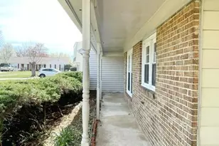 6918 Lodestone Ct, Alexandria, VA 22306 - Photo 3
