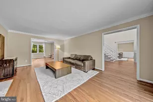 1077 Spring Hill Rd, McLean, VA 22102 - Photo 7