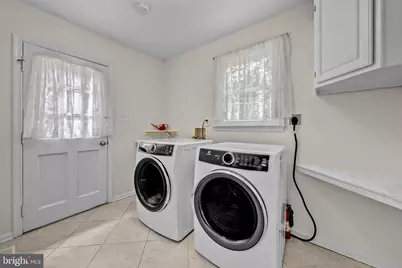 1077 Spring Hill Road, McLean, VA 22102 - Photo 25