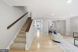 2836 Jermantown Rd, Oakton, VA 22124 - Photo 3