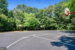 5250 Stoney Branch Ct, Centreville, VA 20120 - Photo 7
