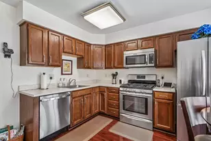 5250 Stoney Branch Ct, Centreville, VA 20120 - Photo 5