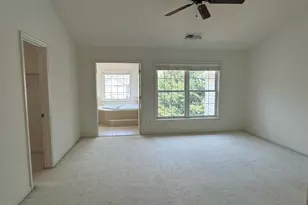 4035 Royal Lytham Dr, Fairfax, VA 22033 - Photo 9