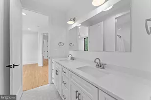 608 Walker Rd, Great Falls, VA 22066 - Photo 57