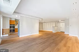 5904 Mt Eagle Dr, Alexandria, VA 22303 - Photo 7
