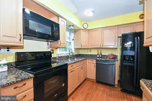 5209 Yuma Ct, Alexandria, VA 22312 - Photo 11