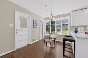 5502 Kings Park Dr, Springfield, VA 22151 - Photo 9
