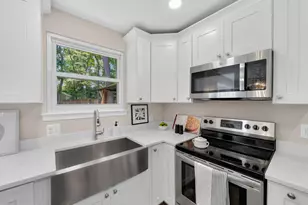 5502 Kings Park Dr, Springfield, VA 22151 - Photo 19