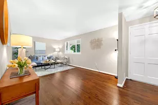 5502 Kings Park Dr, Springfield, VA 22151 - Photo 3