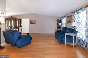 13626 Old Dairy Rd, Herndon, VA 20171 - Photo 11