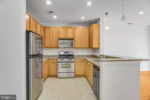 2655 Prosperity Ave, Fairfax, VA 22031 - Photo 7