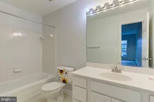2504 Logan Wood Dr, Herndon, VA 20171 - Photo 9