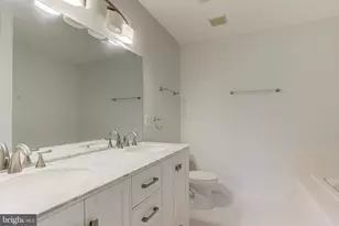 2504 Logan Wood Dr, Herndon, VA 20171 - Photo 33