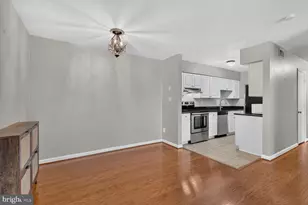 8358 Dunham Ct, Springfield, VA 22152 - Photo 5
