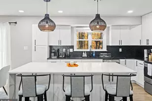 4307 San Carlos Dr, Fairfax, VA 22030 - Photo 3