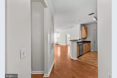 9486 Virginia Center Boulevard #218, Vienna, VA 22181 - Photo 3