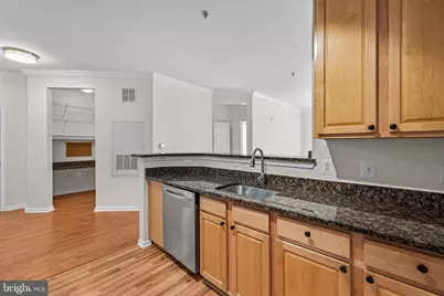 9486 Virginia Center Boulevard #218, Vienna, VA 22181 - Photo 9