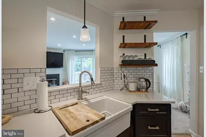 6700 Jenny Leigh Court, Centreville, VA 20121 - Photo 5