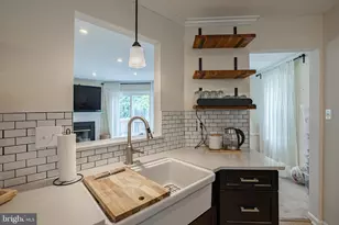 6700 Jenny Leigh Ct, Centreville, VA 20121 - Photo 5