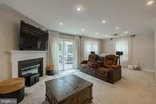 6700 Jenny Leigh Ct, Centreville, VA 20121 - Photo 11