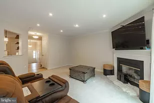 6700 Jenny Leigh Ct, Centreville, VA 20121 - Photo 13