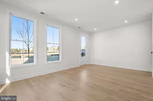 2 Aviation Pl, Herndon, VA 20171 - Photo 23