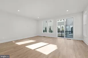 2 Aviation Pl, Herndon, VA 20171 - Photo 11