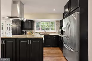 8709 Waterford Rd, Alexandria, VA 22308 - Photo 19