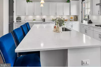 3806 Rainier Drive, Fairfax, VA 22033 - Photo 5