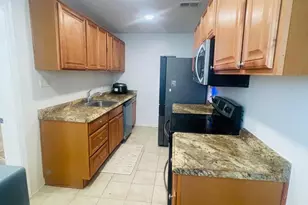 7225 Pine Dr, Annandale, VA 22003 - Photo 7