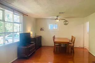 7225 Pine Dr, Annandale, VA 22003 - Photo 3