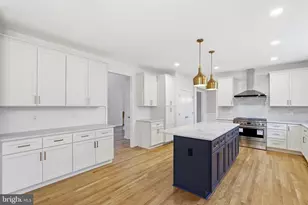 4314 Summit Pl, Alexandria, VA 22312 - Photo 3
